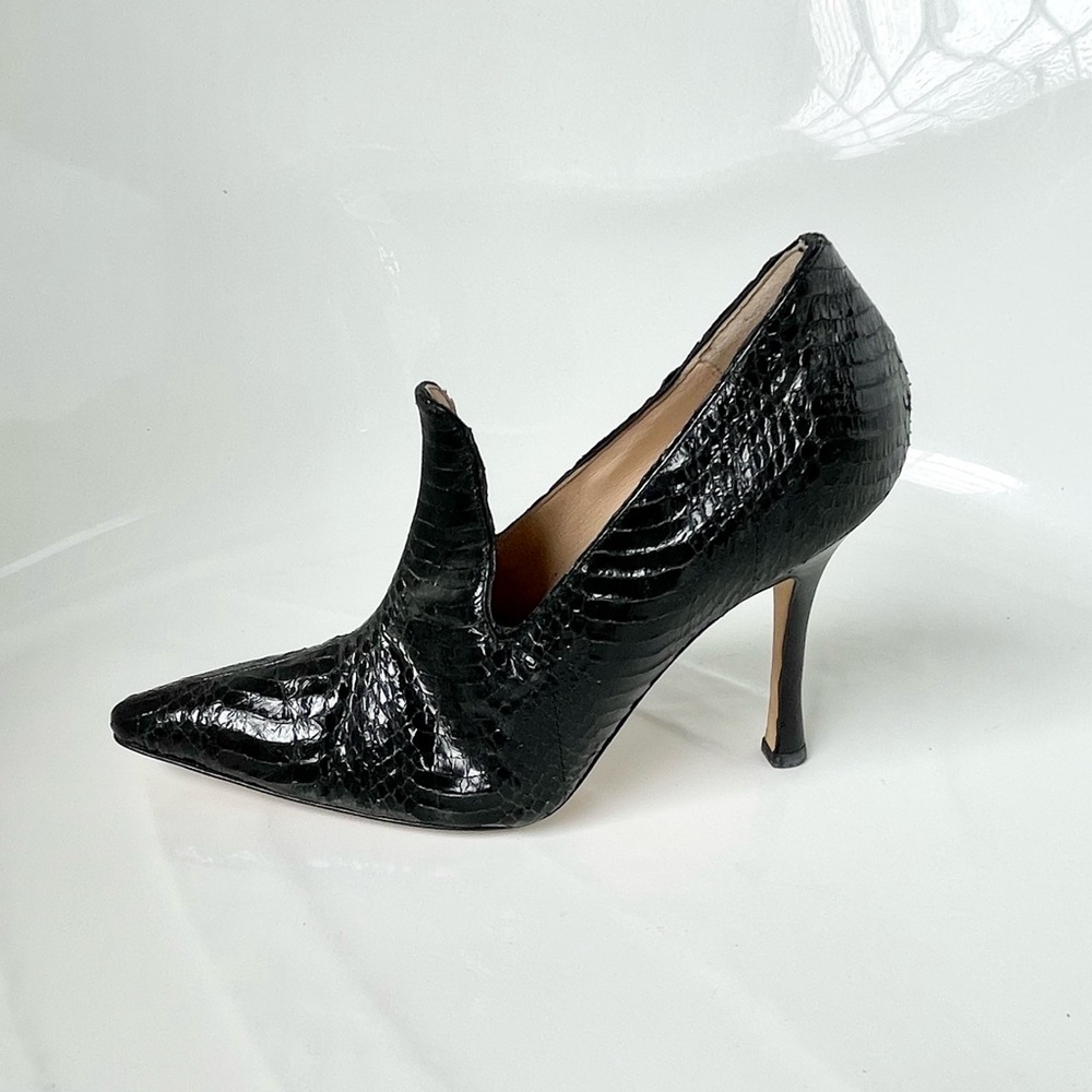 💋MANOLO BLAHNIK, Black Leather Booties - size 38 (8)